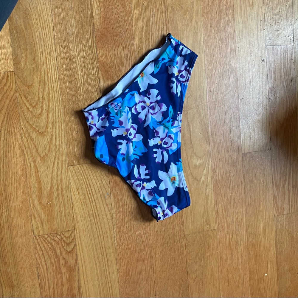 Floral bikini bottoms